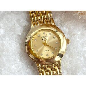 Elizabeth Taylor Bracelet Style Gold Ladies Vintage Wristwatch - 26mm - WORKS!
